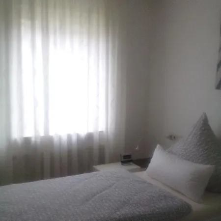 Ferienwohnung Tubingen-kirchentellinsfurt 公寓 *
